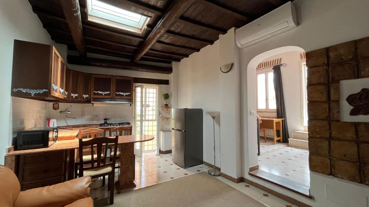 Attico Con Terrazza Santa Cecilia Apartman Róma Kültér fotó