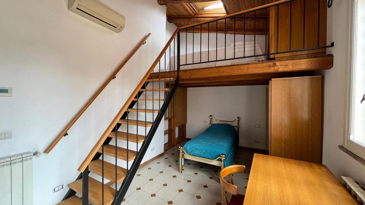 Attico Con Terrazza Santa Cecilia Apartman Róma Kültér fotó