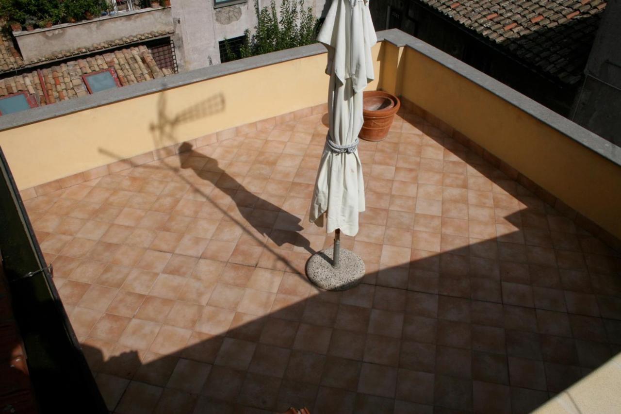 Attico Con Terrazza Santa Cecilia Apartman Róma Kültér fotó
