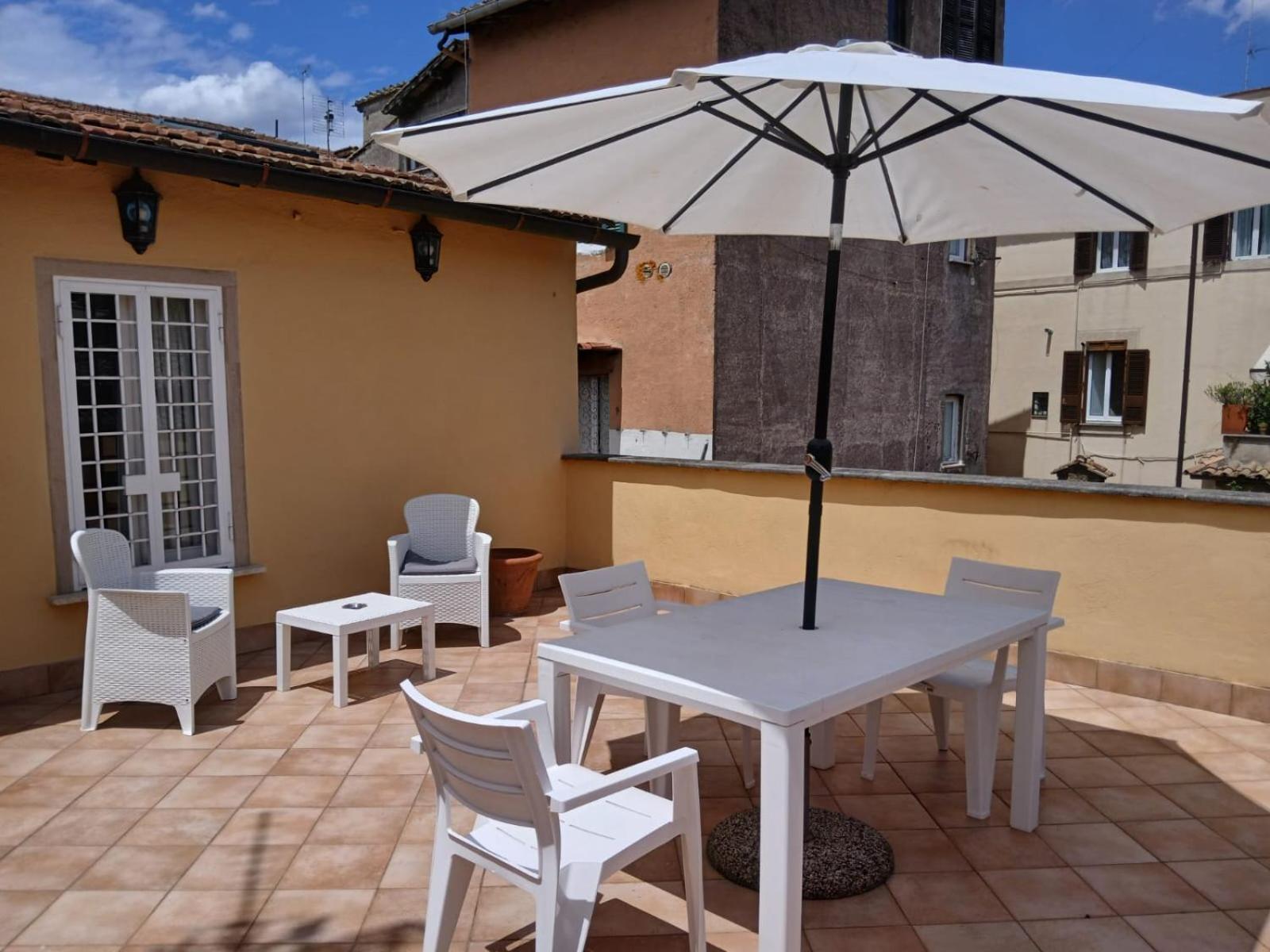 Attico Con Terrazza Santa Cecilia Apartman Róma Kültér fotó