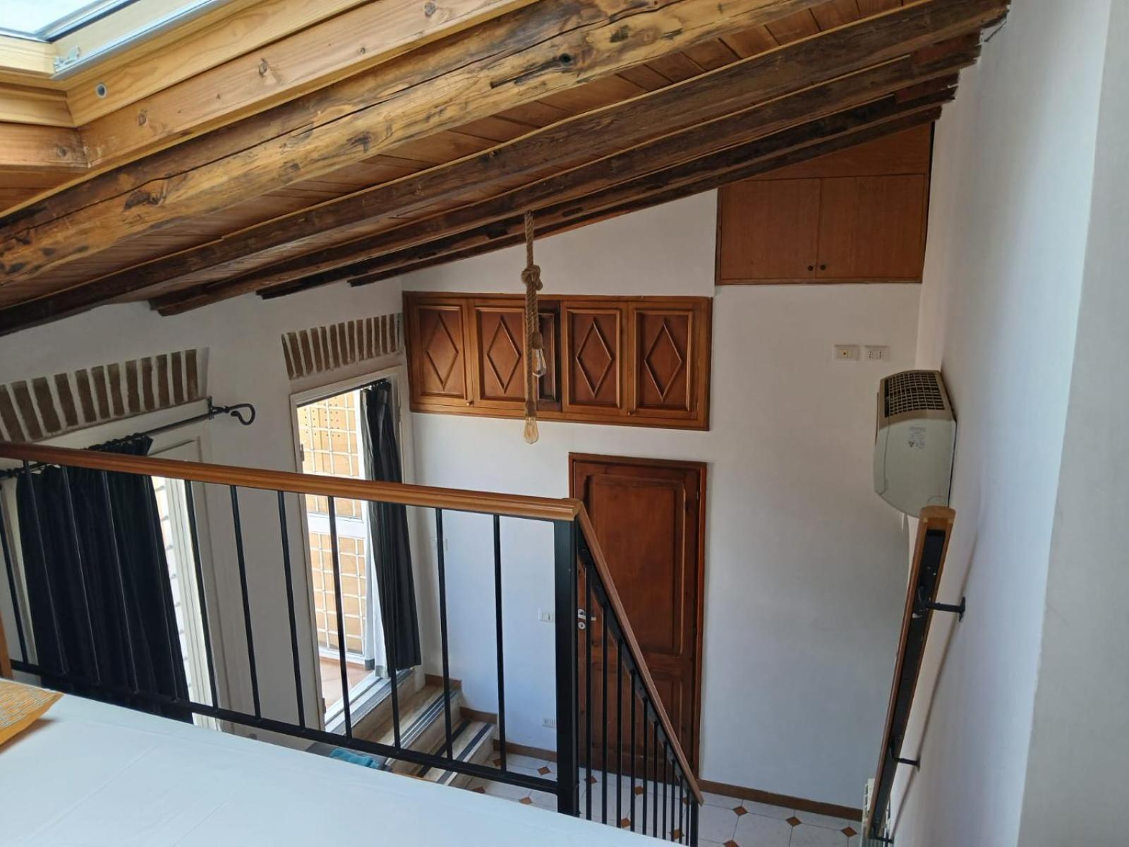 Attico Con Terrazza Santa Cecilia Apartman Róma Kültér fotó